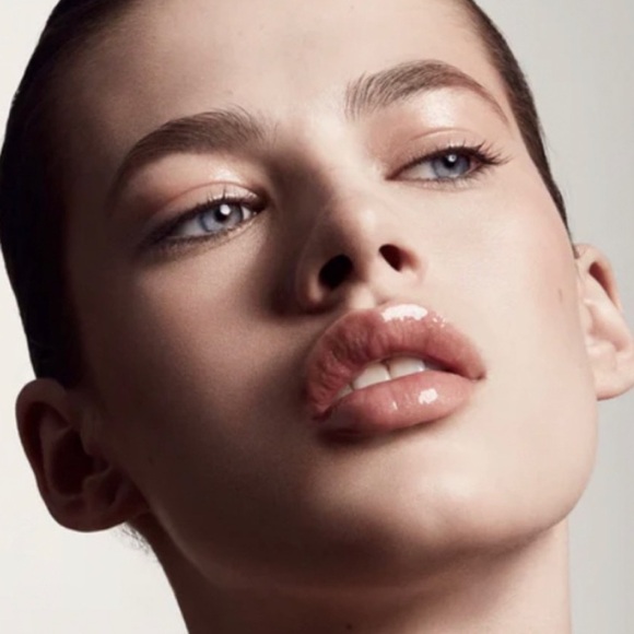 Fenty Beauty Gloss Bomb Lip Luminizer - Picture 12 of 16